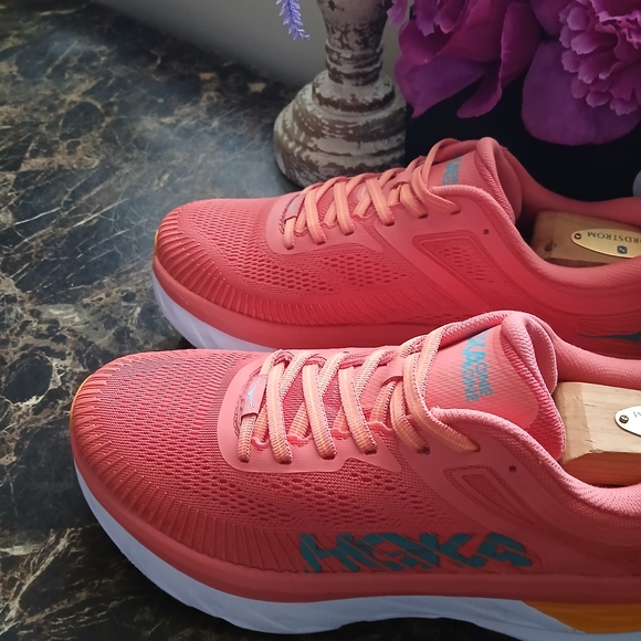 Hoka One Bondi 7 Comfort/Athletic Medical Field Shoes Size 9 for Women - Picture 3 of 13